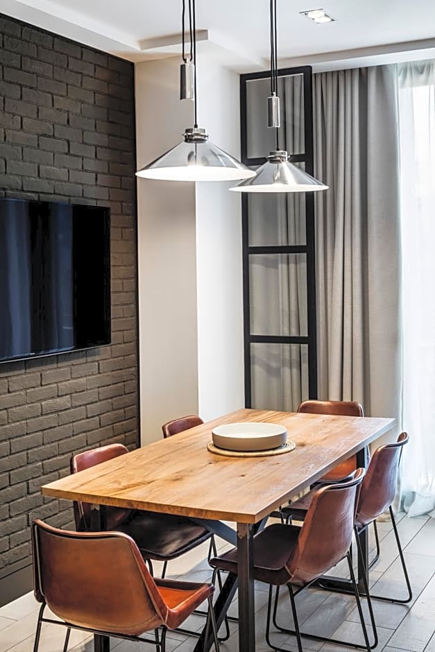 Midtown Apartments