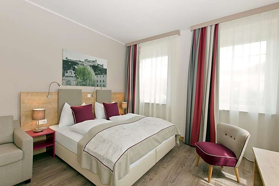 HOTEL max70