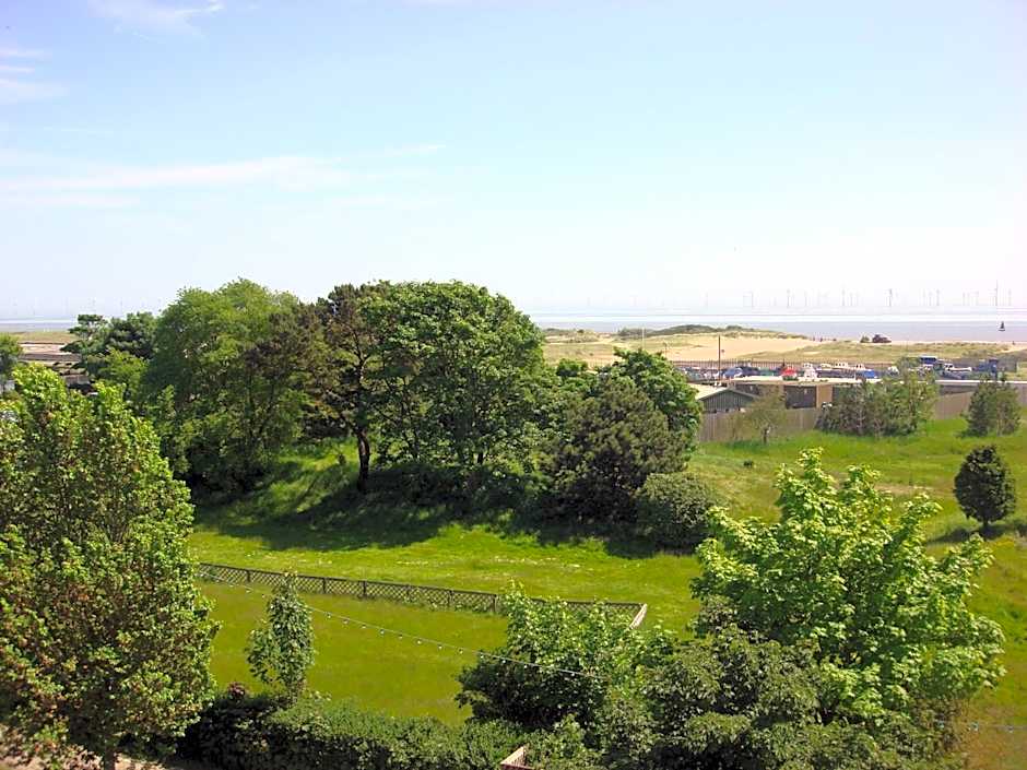 Yellow Mountain Hotel