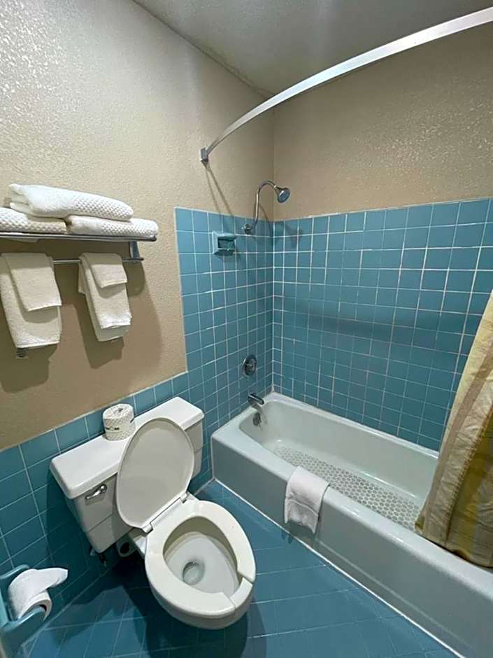 Knights Inn & Suites Emporia