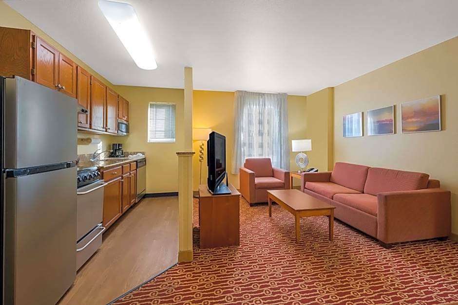 Sonesta Simply Suites Detroit Novi