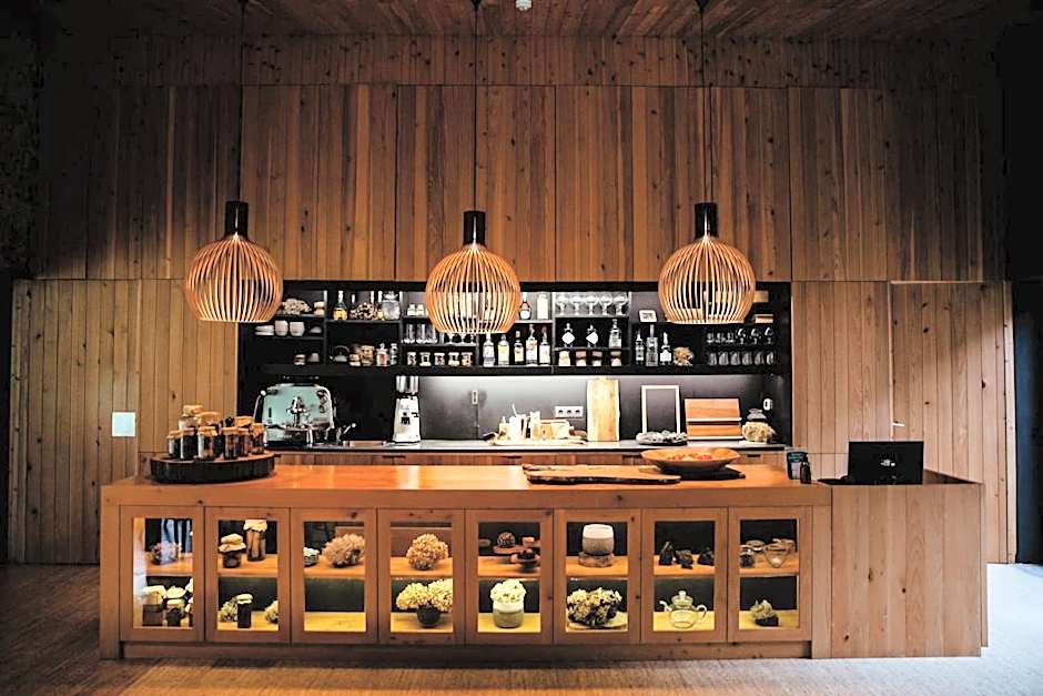 Furnas Lake Forest Living