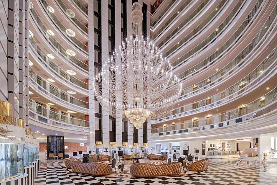 Delphin Imperial Lara