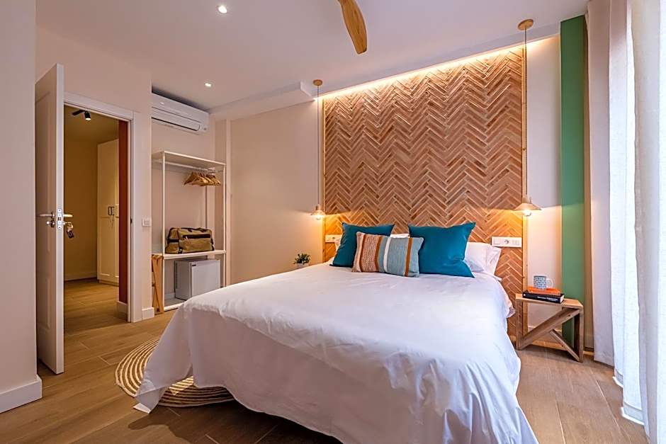 Vestal Suites Domo Adults Only