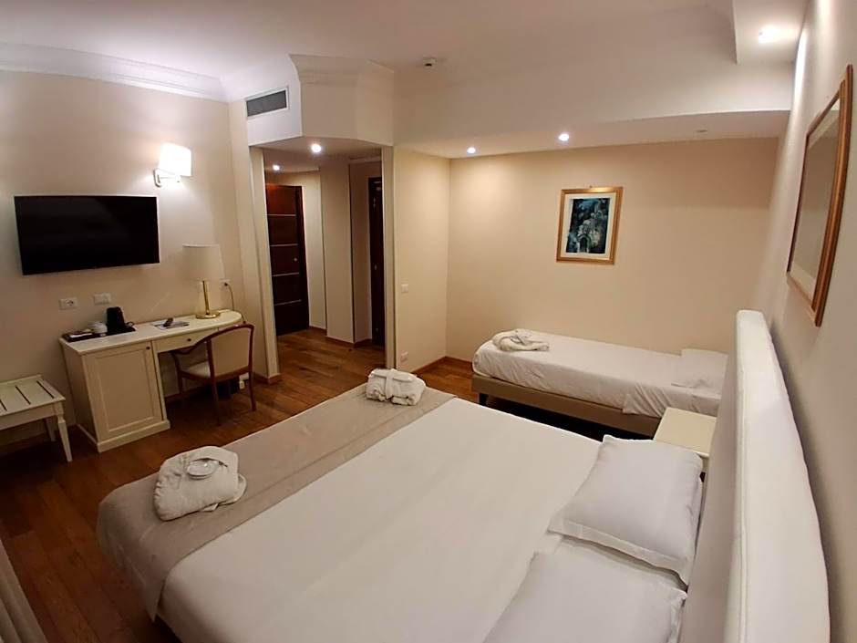 Photo 1 of 4 of Triple Room