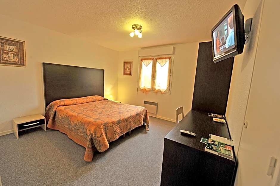 LOGIS Hôtel Le Moulin Des Gardelles