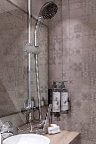 Double or Twin Room (2 Adults)