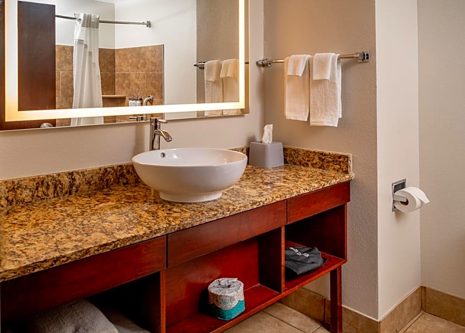 Holiday Inn Express & Suites Cross Lanes By IHG