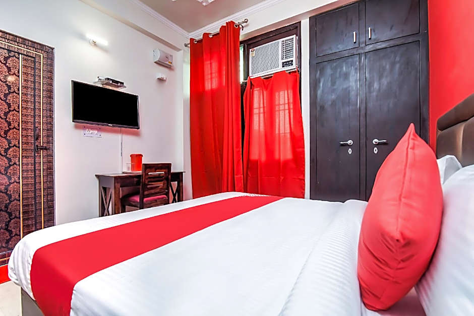 Apple Pie By OYO Rooms – Noida, DC