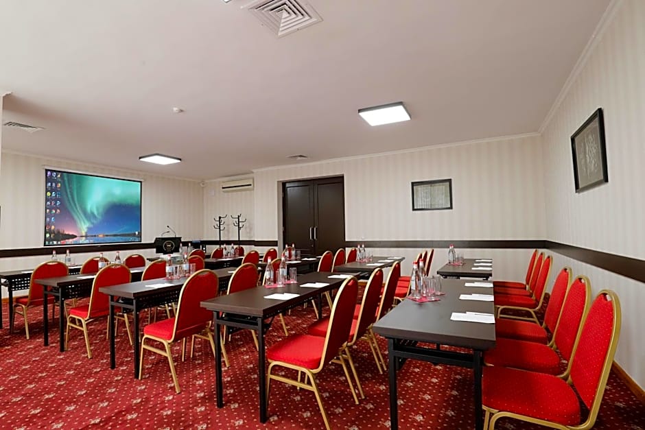 Ani Plaza Hotel