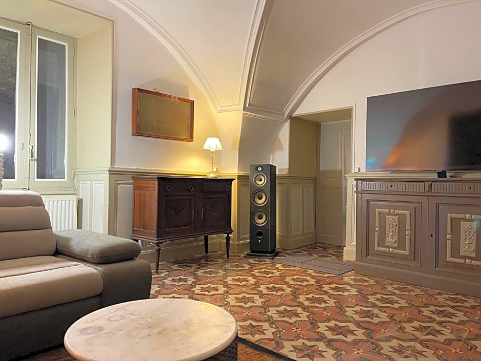 La maison du Barry - PISCINE - BILLARD - 10 personnes