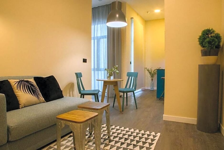 Apartamentos Naitly Málaga Teatro Romano