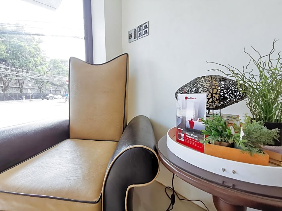 RedDoorz Plus near Bangko Sentral Ng Pilipinas Davao