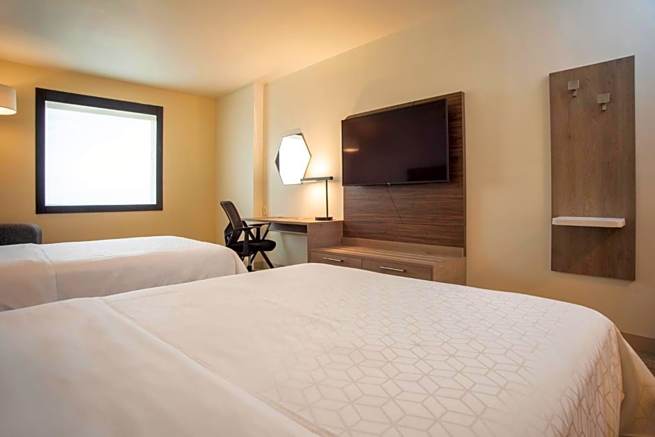 Holiday Inn Express Guadalajara Iteso By IHG