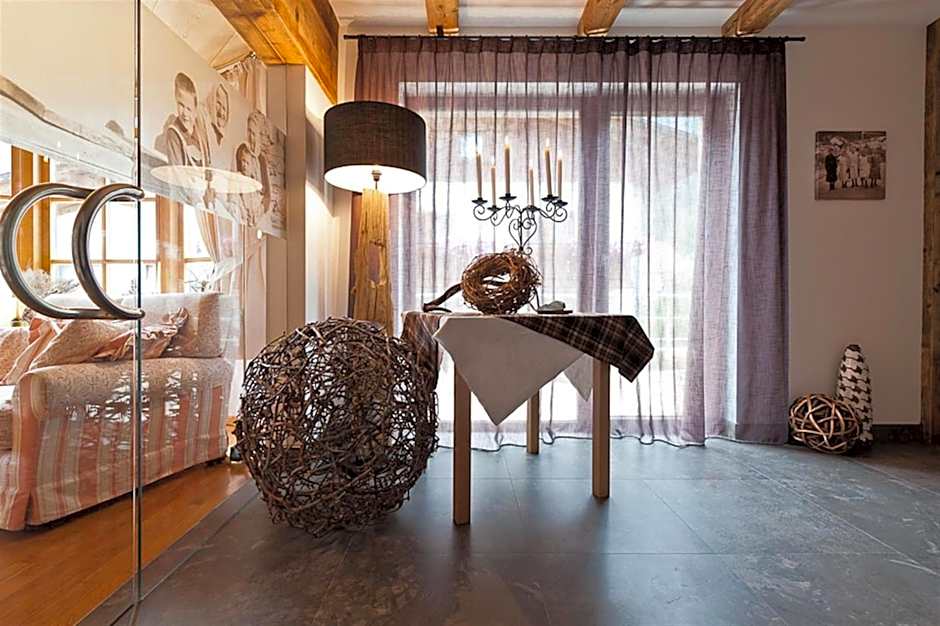 Burgus - Design Suites & Apartments