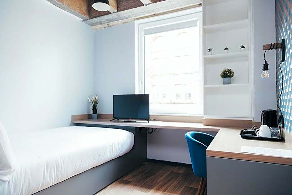 Quarter by the Warren Collection