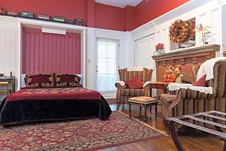 Queen Room with Balcony