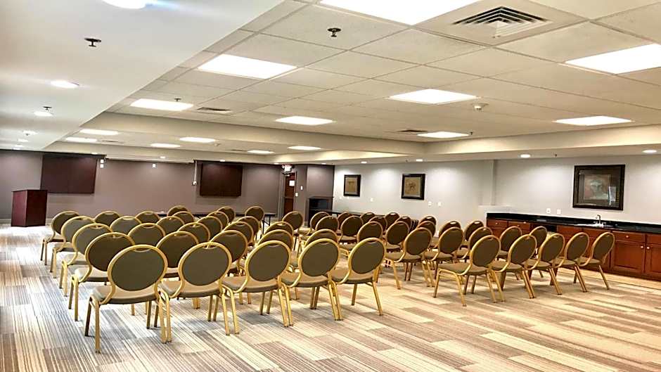 Holiday Inn Express Hotel & Suites Somerset Central By IHG