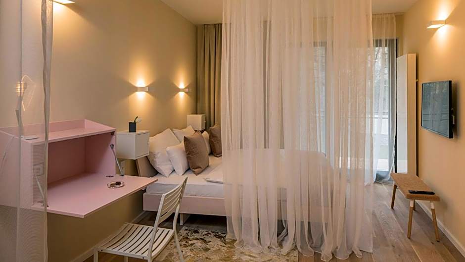 Blackhome Graz I contactless check-in