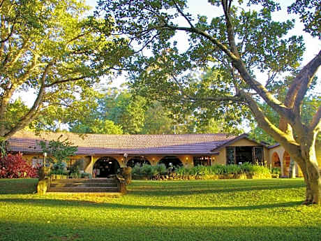 Bohm's Zeederberg Country House