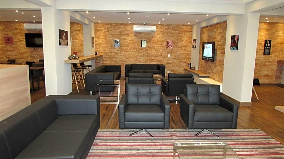 Play Hotel