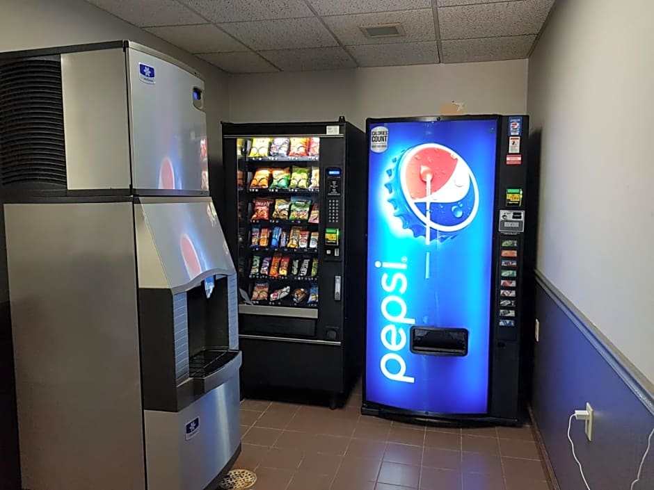 Denison Inn & Suites