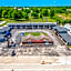 Deluxe Inn & Suites By OYO Miami OK