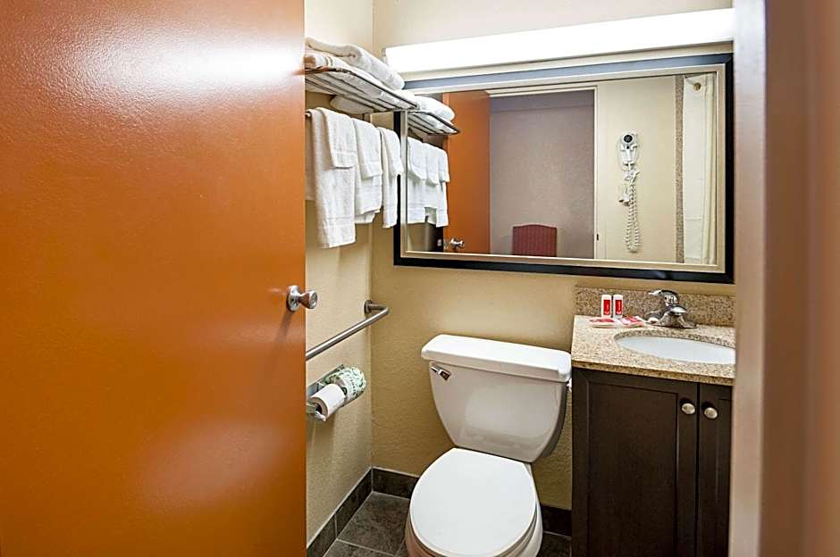 Quality Inn Near Pimlico Racetrack