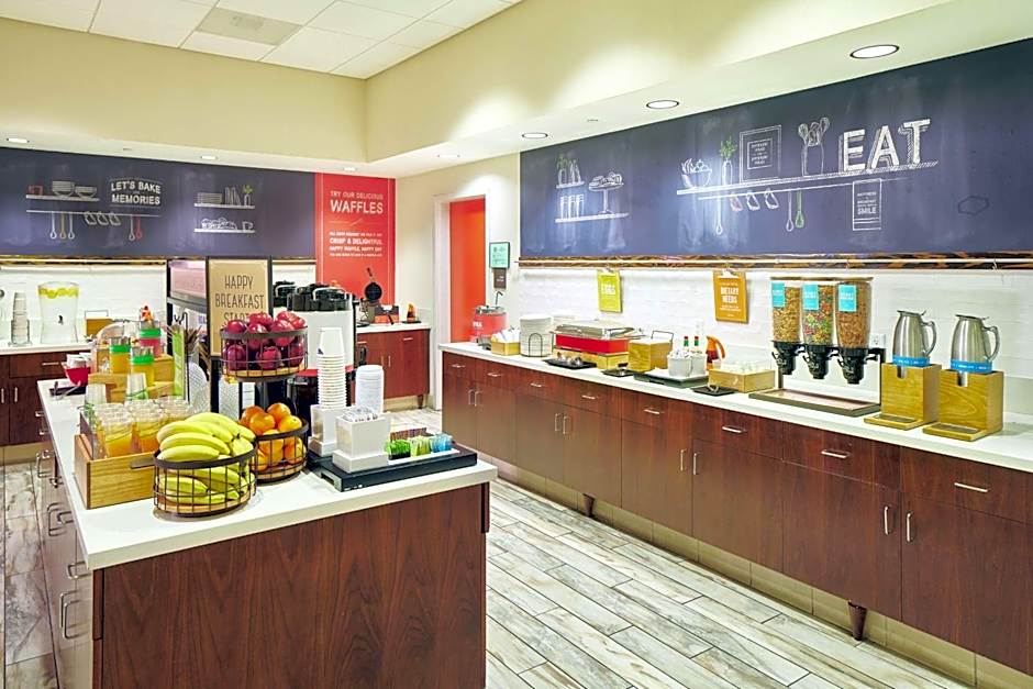 Hampton Inn By Hilton & Suites Oahu/Kapolei, HI