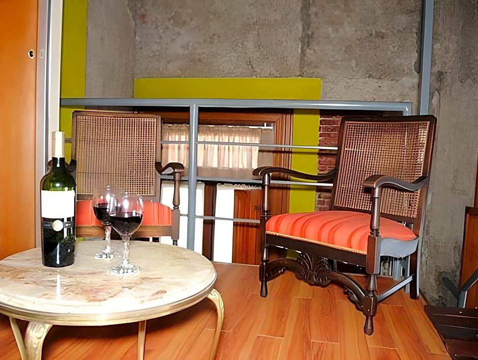 La Fresque Hotel Boutique