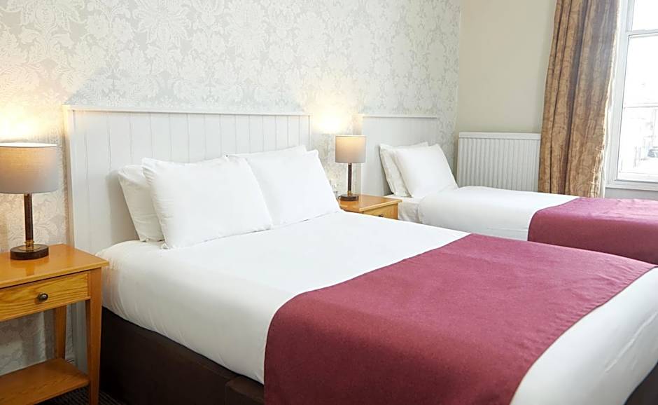 Lamb Hotel by Greene King Inns