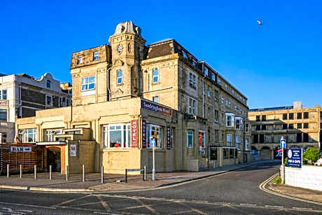 The Sandringham Hotel