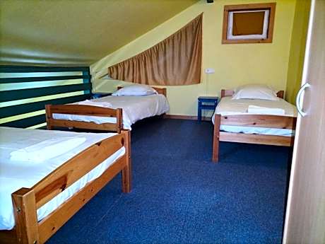 Apartment with Shower