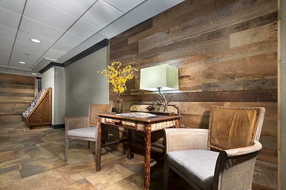 Holiday Inn Asheville East-Blue Ridge PKWY