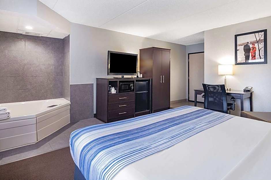 AmericInn by Wyndham Plover Stevens Point