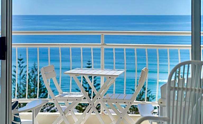 2nd Avenue Beachside Apartments