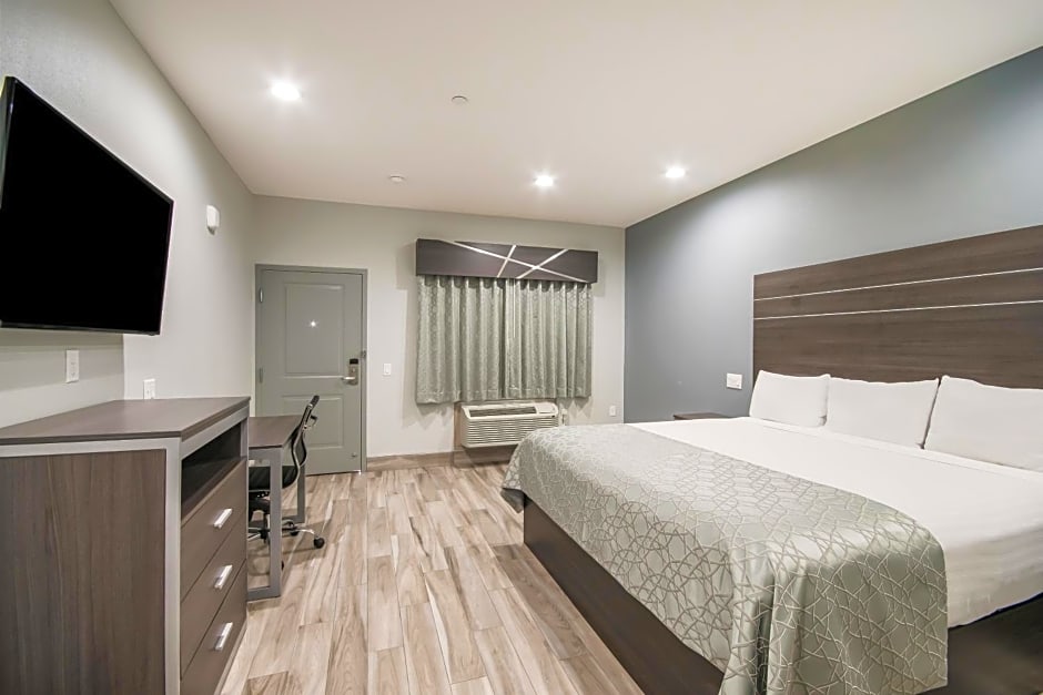Americas Best Value Inn & Suites Northeast Houston I-610