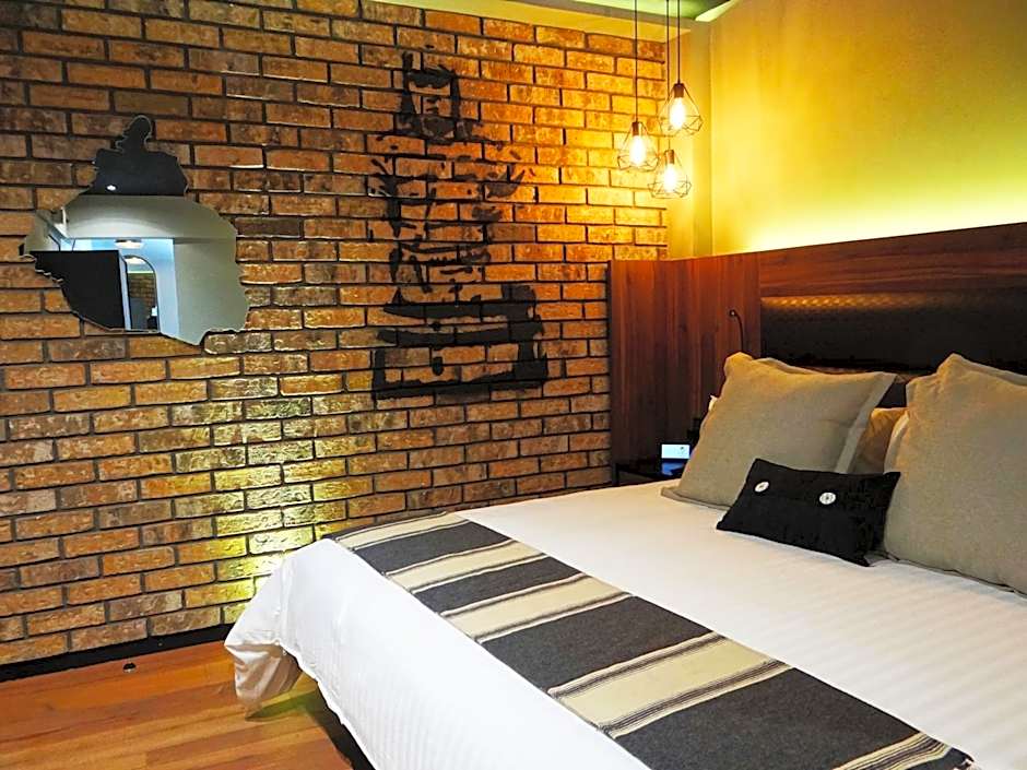 Cadillac Hotel Boutique