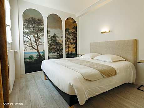 Triple Family Room