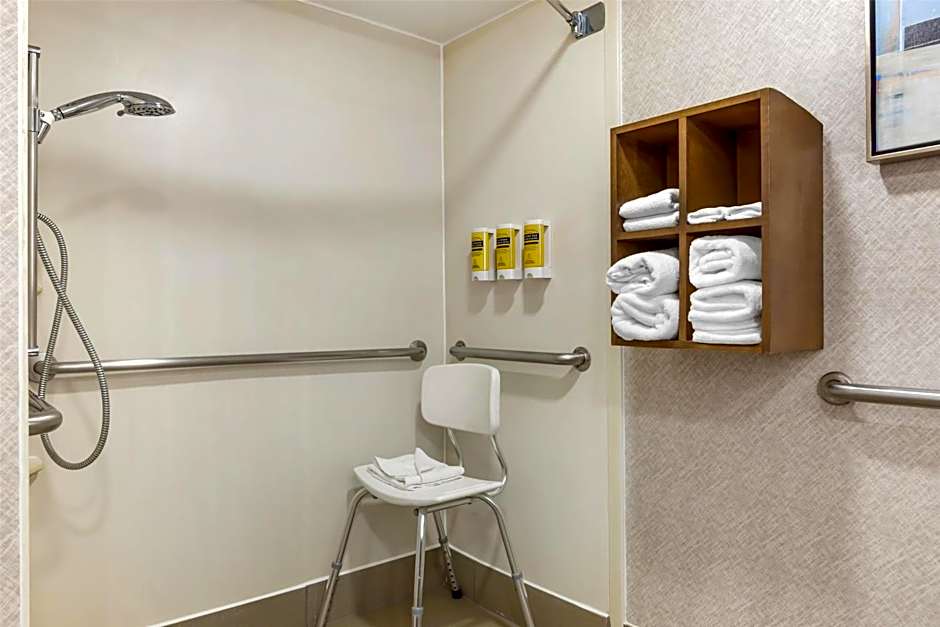 Best Western Plus Raleigh Crabtree Valley Hotel