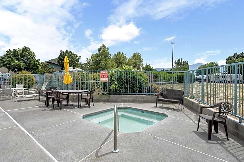 Americas Best Value Inn Phoenix Medford