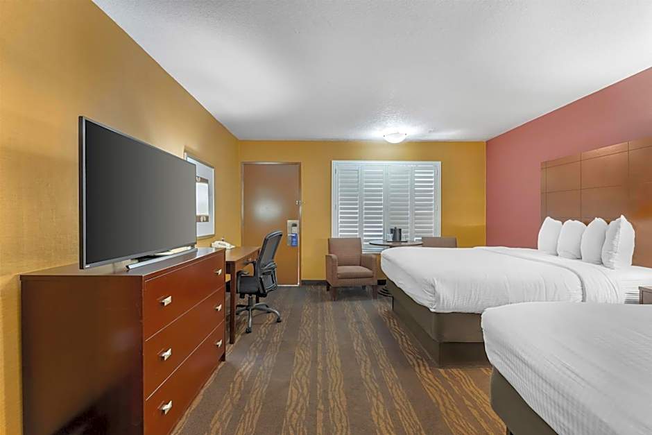 Best Western Plus Stovall's Inn