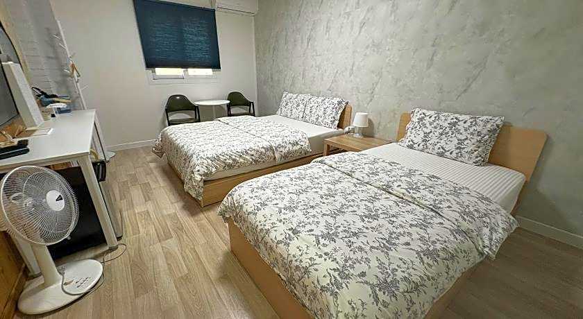 Gyeongju BongwhangMansion