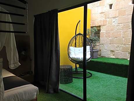 Single Room with Terrace