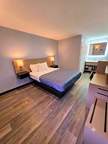 Queen Room - Non Smoking