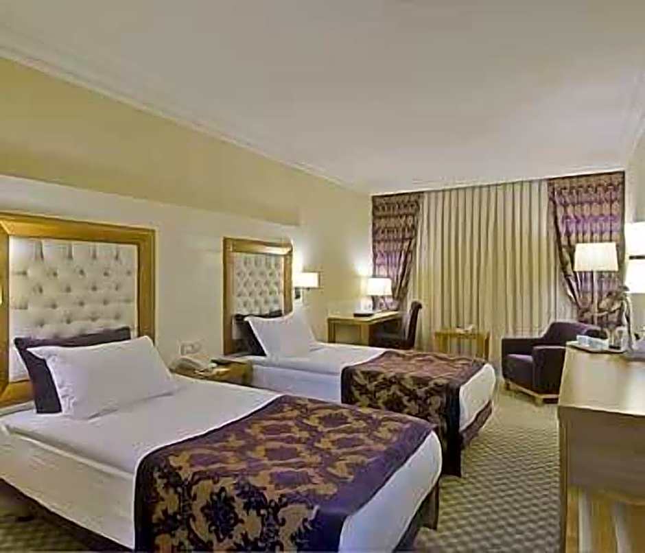 Tugcu Hotel Select