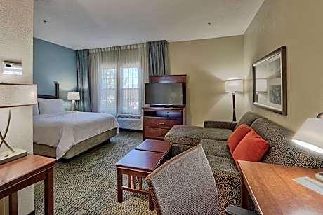 Queen Studio Suite
