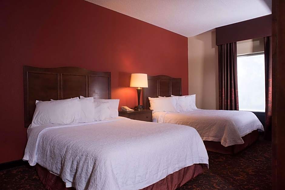 Hampton Inn By Hilton And Suites Woodstock