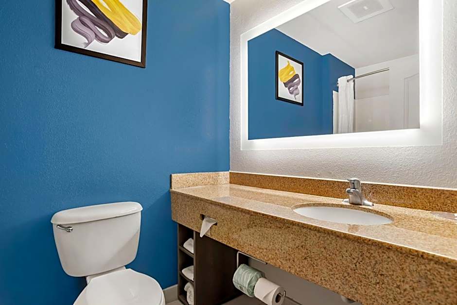 Comfort Inn & Suites Dothan Northside Plaza
