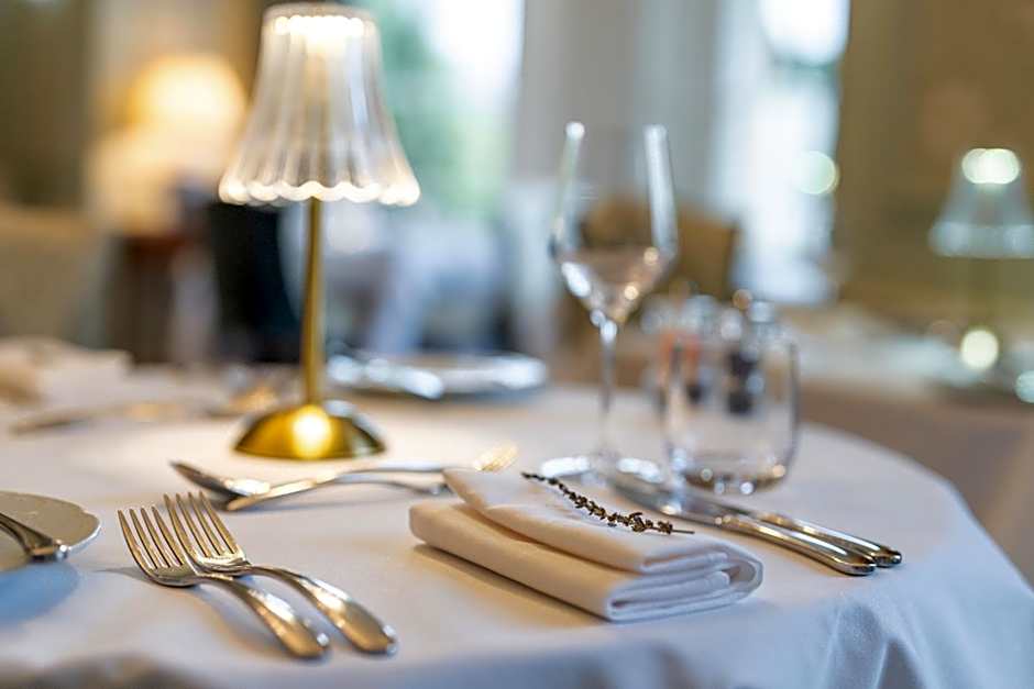 Weston Manor Hotel